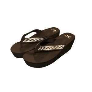 SO Black Platform Wedge Flip Flops Sandals Rhinestone Beaded Straps Size 10